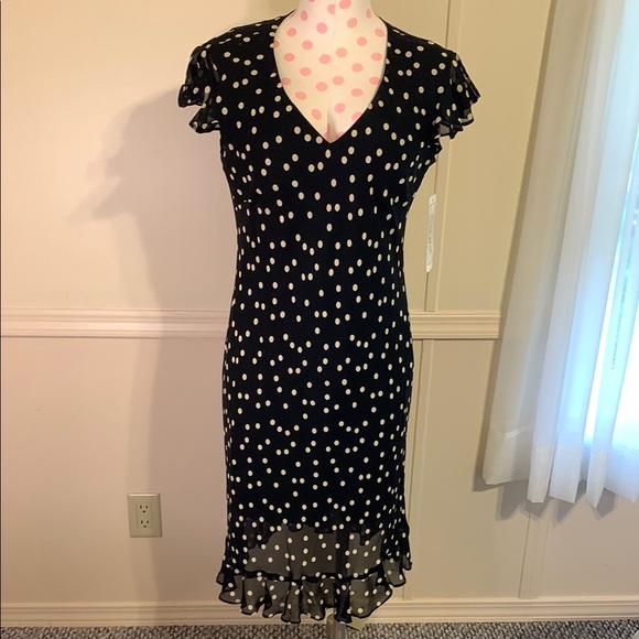 Jones New York Dresses & Skirts - Jones New York Black Polka Dot Dress Size 10 NEW A marvelous all seasons Classic